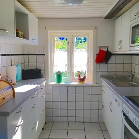 Petrine/s Hues Holiday home Midlum (Schleswig-Holstein)