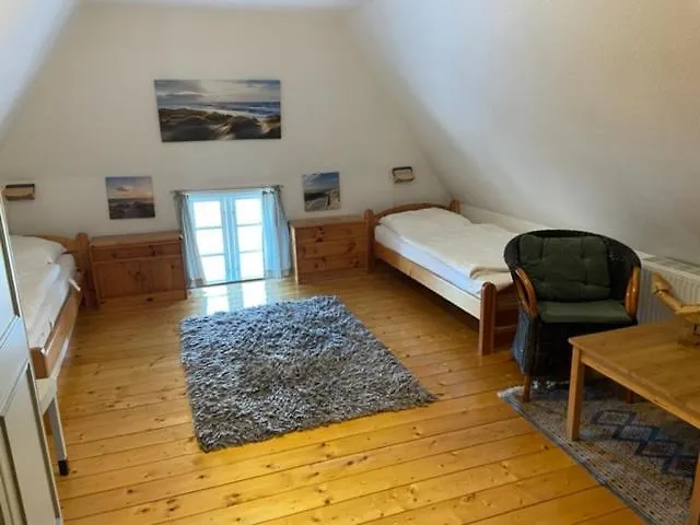 Petrine/s Hues Midlum (Schleswig-Holstein)